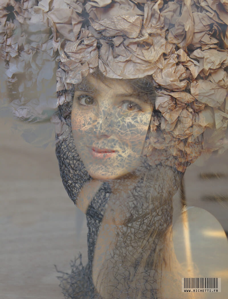 « Bouquet » photographisme de la série Mathilde © Julien Richetti, 2014 (impression format portrait 3:4 sur dibond)