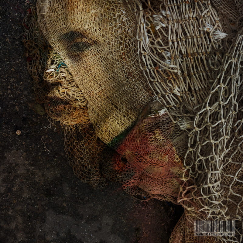 « Le migrant » photographisme de la série Automne © Julien Richetti, 2016 (impression format carré sur dibond)