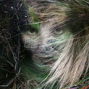 « Les Herbes Fauves » photographisme de la série Mathilde © Julien Richetti, 2014 (impression format carré sur dibond)